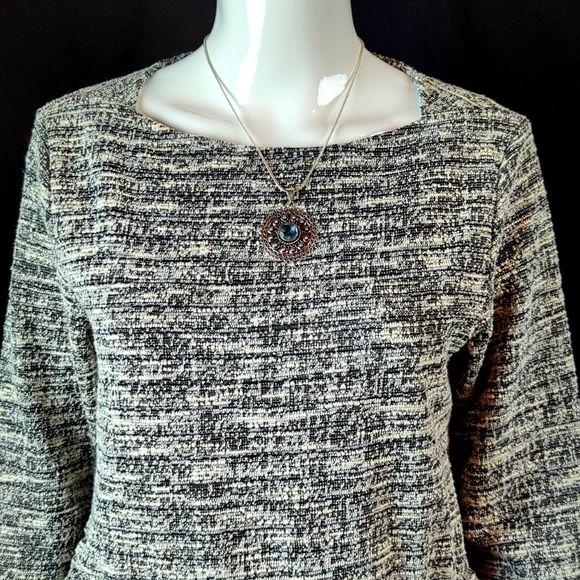 Bobeau Babydoll Style Pullover Top - Size Medium With Hidden Pockets - Picture 2 of 8